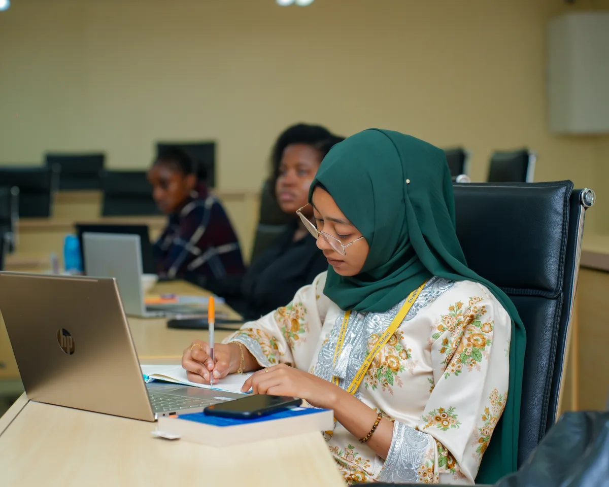 An intern studying during the programme